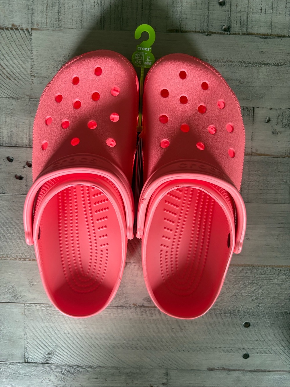 CROCS New with Tags Men size 9 Women size 11 Red